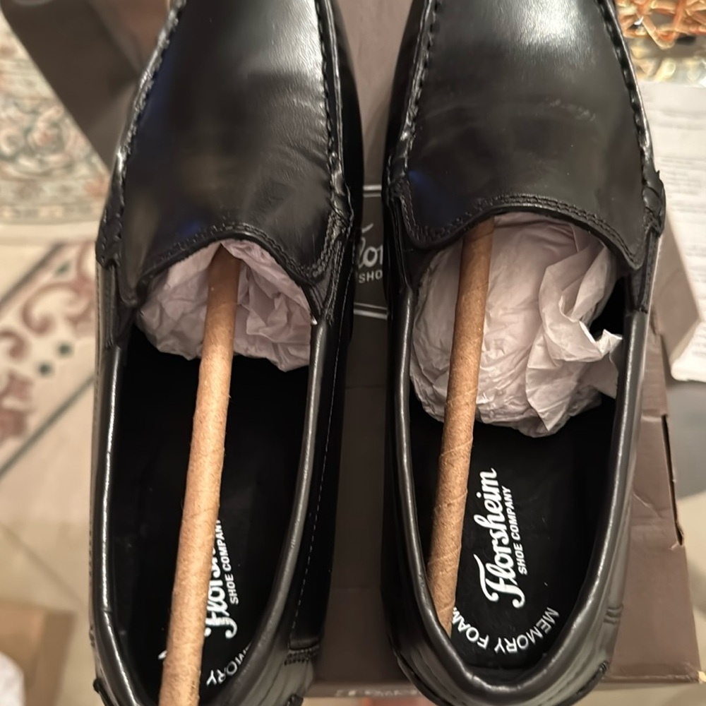 Florsheim Mens Shoes Black/Noir Kids/Enfants USA 7 new in box